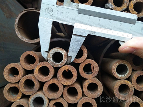 小口徑厚壁無(wú)縫鋼管